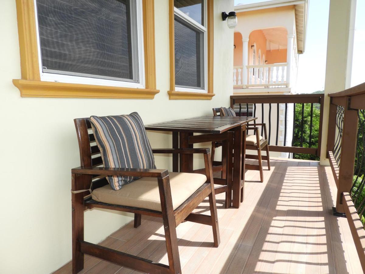 Keep Cool Guesthouse โกรส อิส์ลีต ภายนอก รูปภาพ