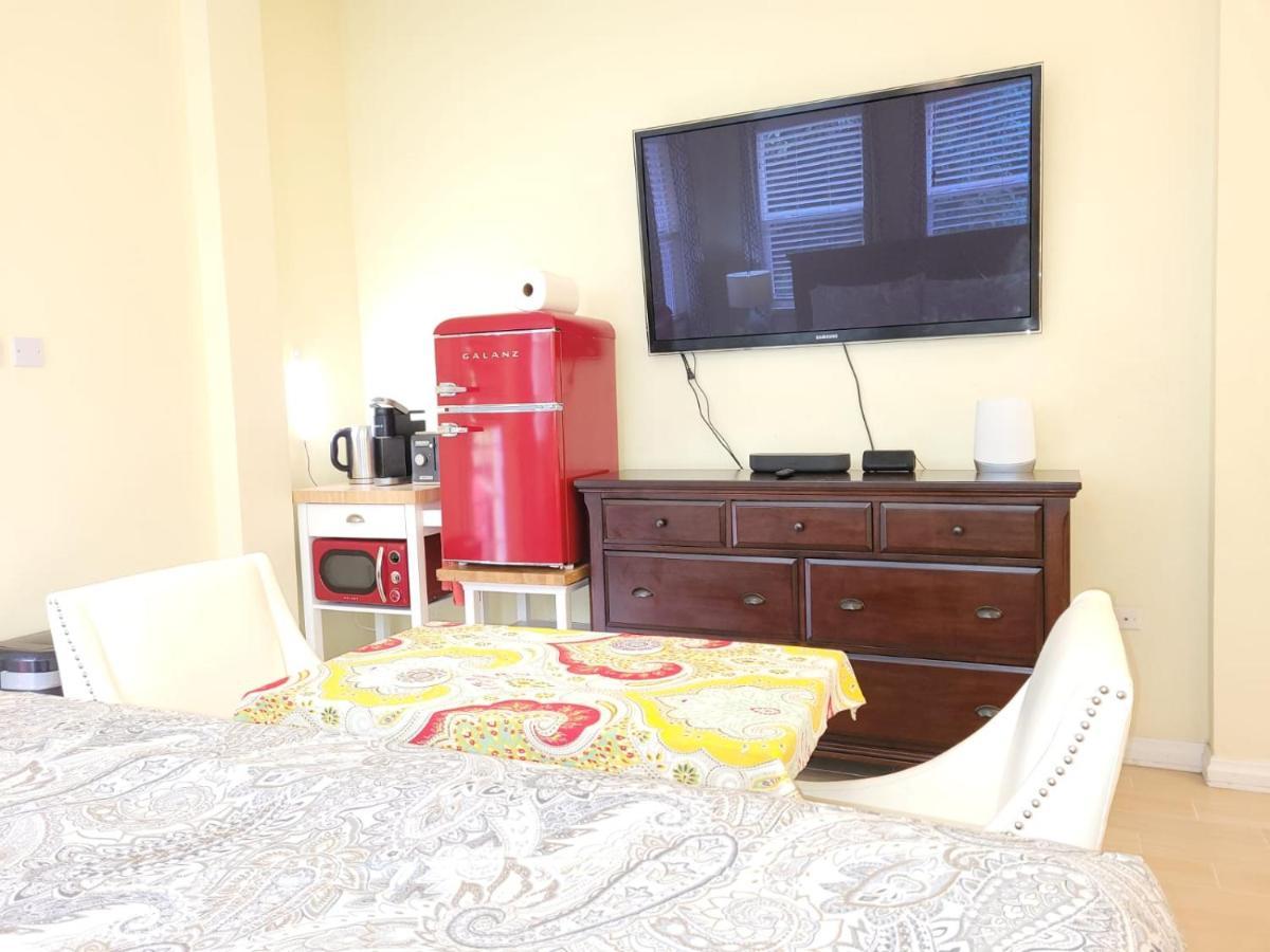 Keep Cool Guesthouse โกรส อิส์ลีต ภายนอก รูปภาพ